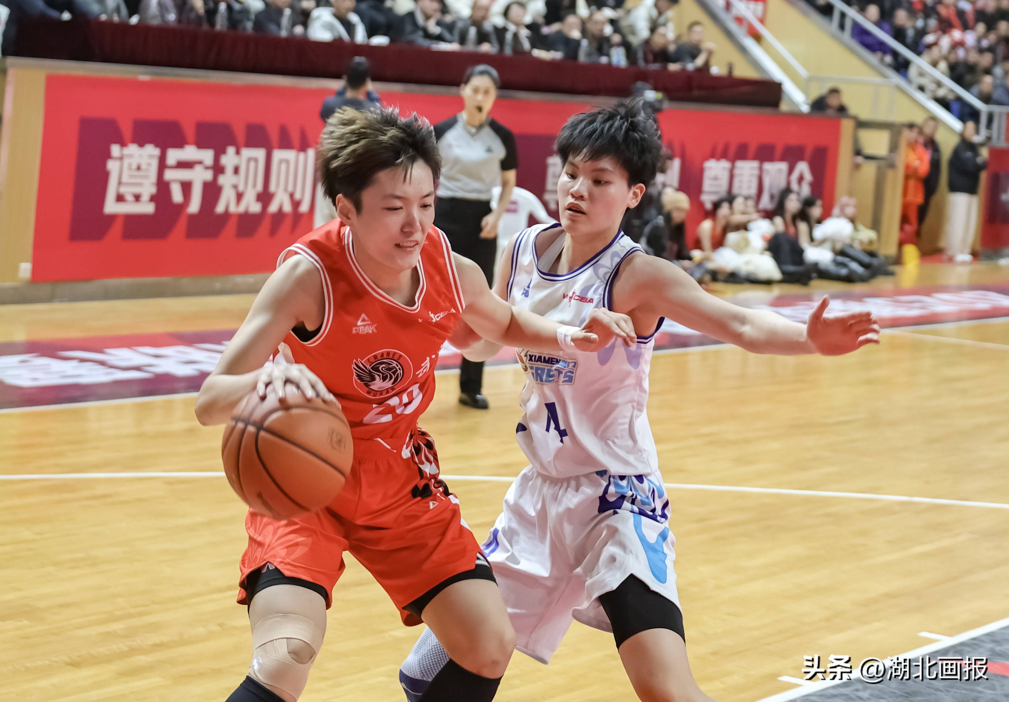 湖北队凭借进球优势取胜:携手晋级亚洲锦标赛 湖北队凭借进球优势取胜:携手晋级亚洲锦标赛