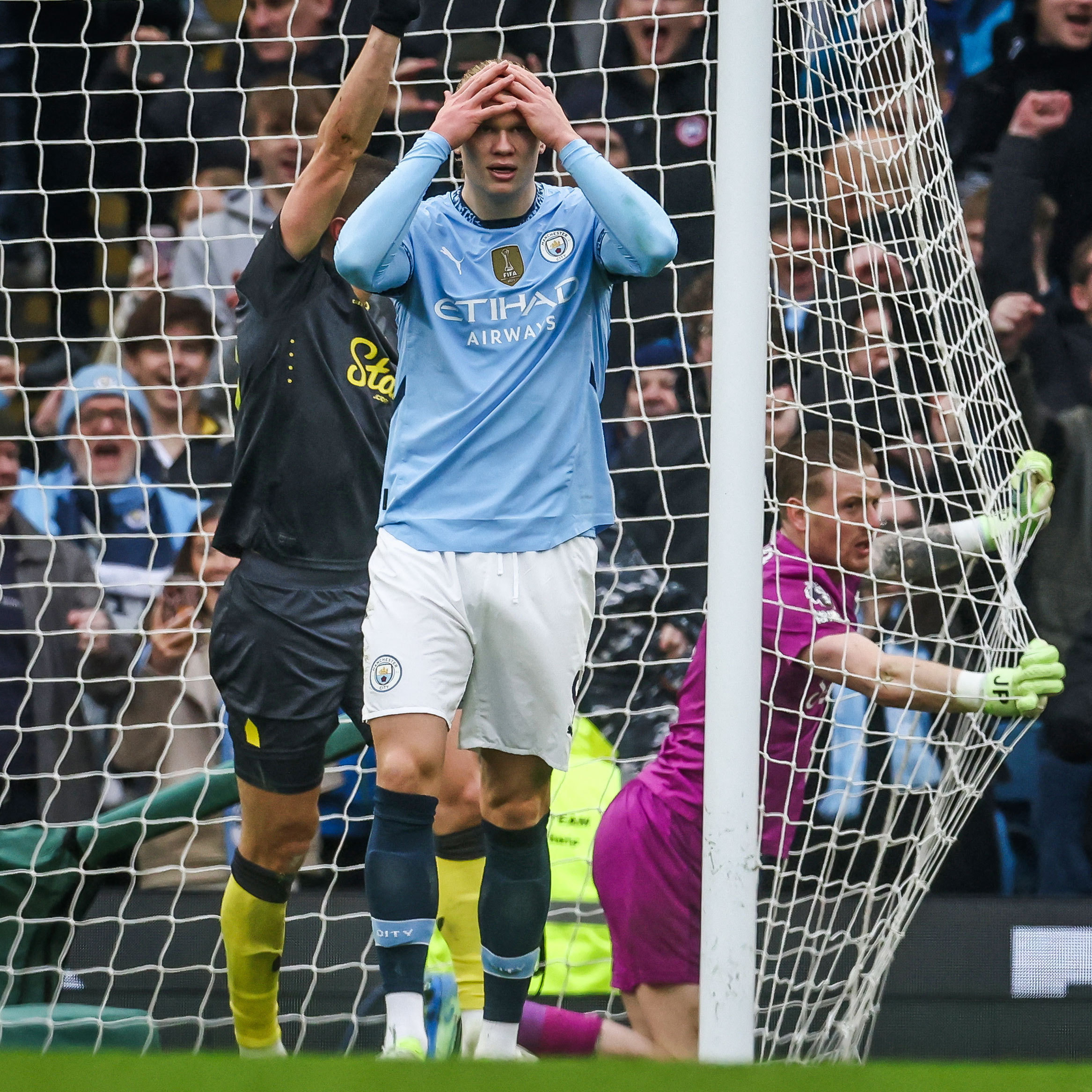 关于哈兰德替补上场改变战局,内马尔防线瞬间崩溃!的信息 关于哈兰德替补上场改变战局,内马尔防线瞬间崩溃!的信息